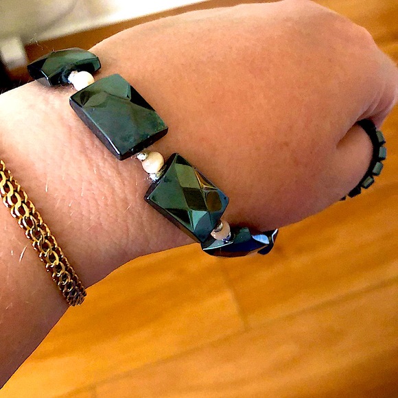 Hematite island necklace. - Picture 8 of 8